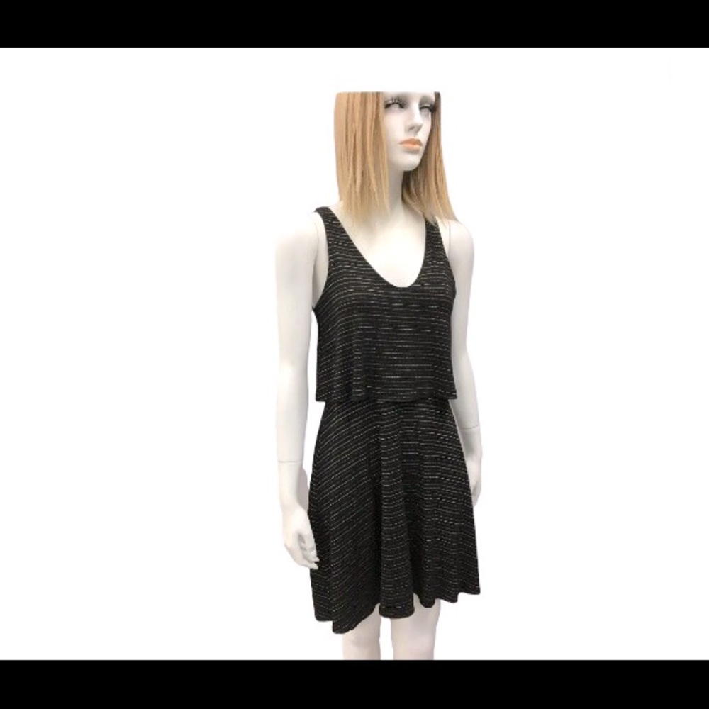 Viva Black w Gold Metallic Striped Pullover Dress
